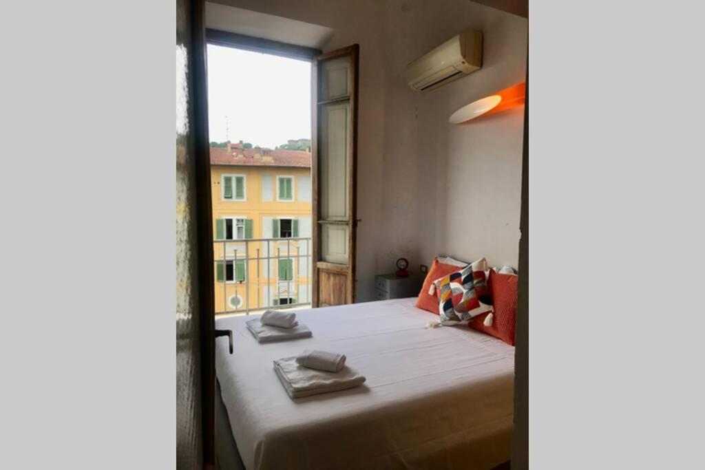Sunny Top Floor In San Frediano フィレンツェ エクステリア 写真